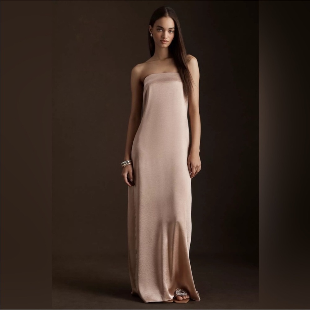 NEW Sachin & Babi Stella Strapless Hammered Back-Slit Satin Gown (in Sand Dune)